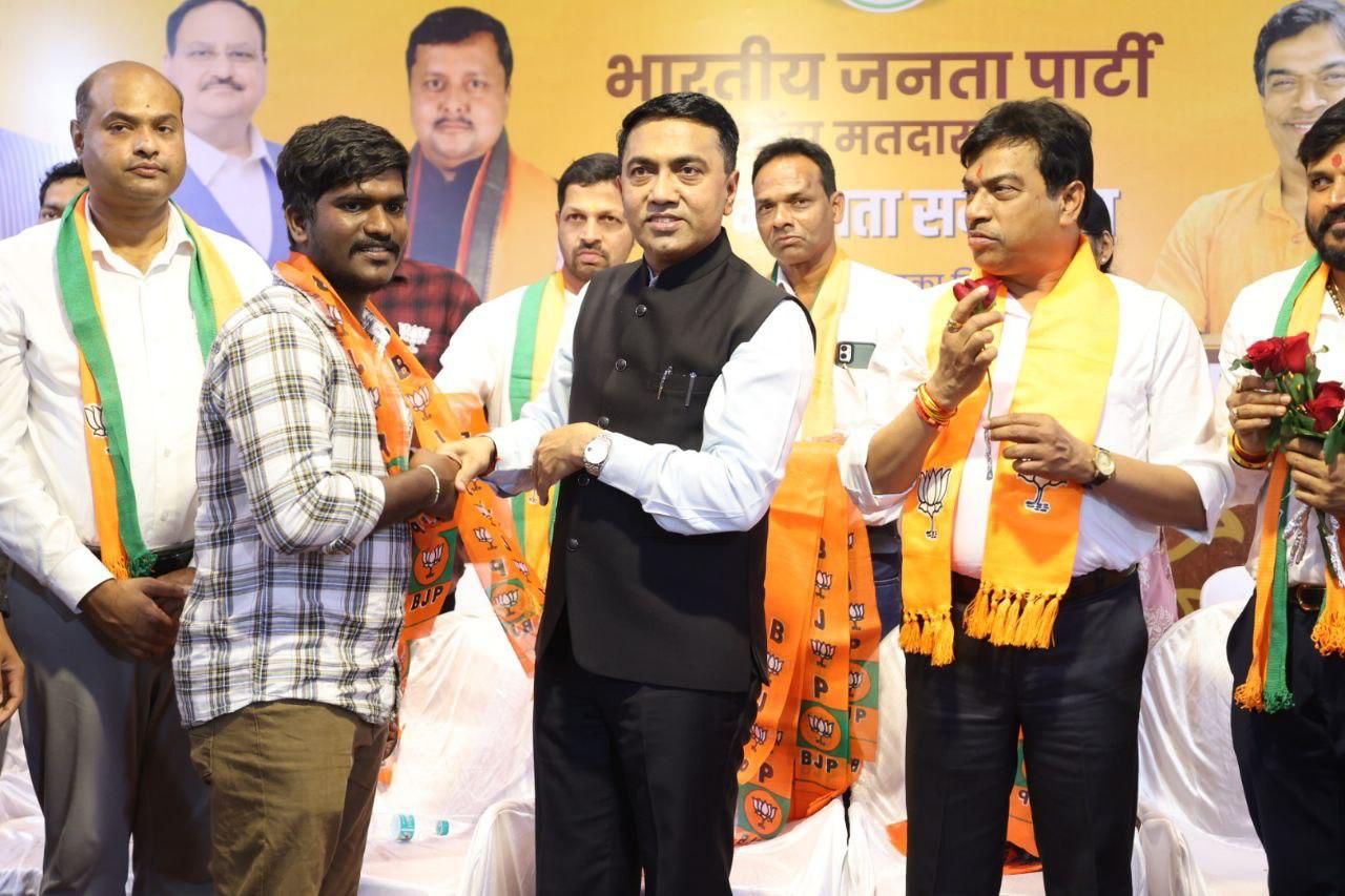 पहली बार मतदान करने वाले 500 से अधिक युवा हुए भाजपा में शामिल