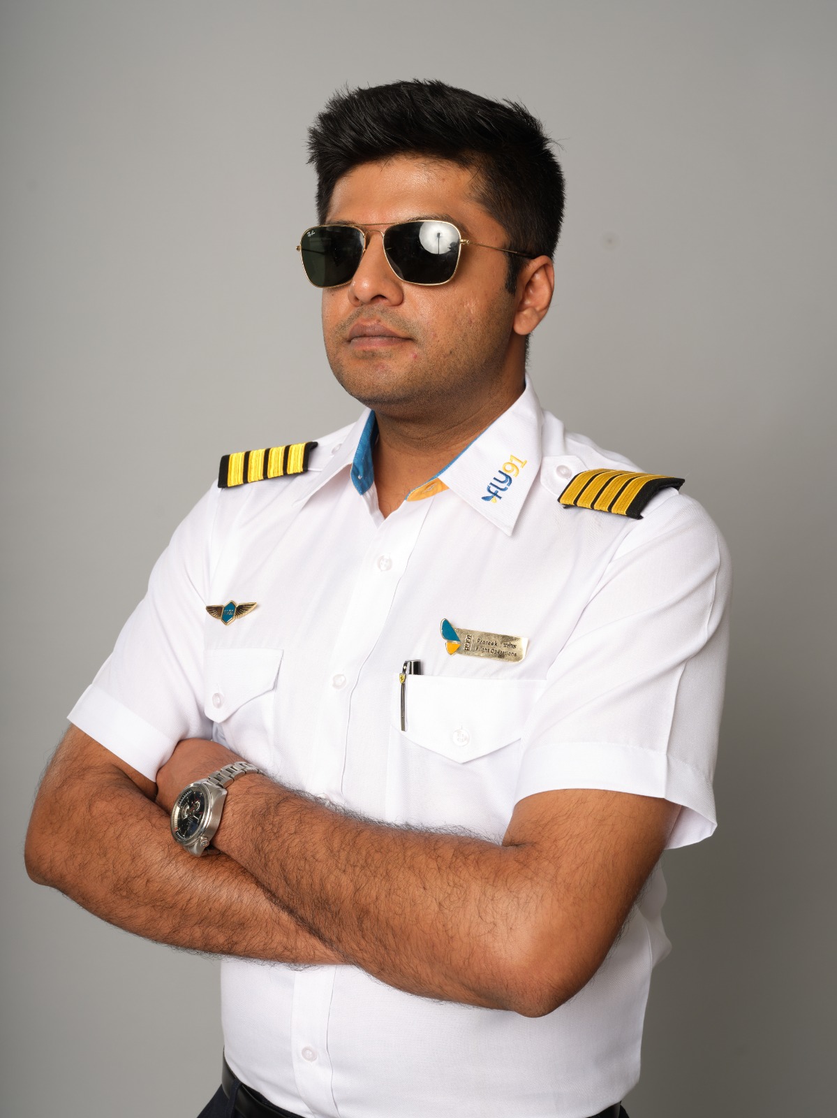 कैप्टन प्रतीक अग्रवाल भारत की अनुसूचित एयरलाइन में वरिष्ठ ऑपरेशनल नेतृत्व पद संभालने वाले सबसे युवा पेशेवरों में शामिल हैं