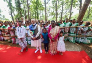 प्रधानमंत्री नरेन्द्र मोदी ने राष्ट्रपति श्रीमती द्रौपदी मुर्मु को जन्मदिन की बधाई दी